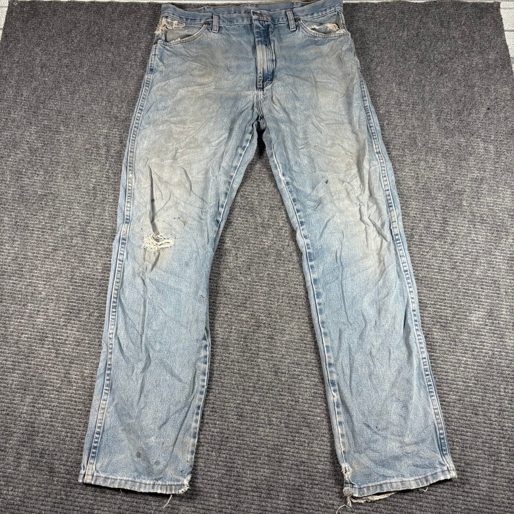 Wrangler 13MWZ Cowboy Cut Jeans Mens 36x34 Light Wash Fair Distressed Thrashed